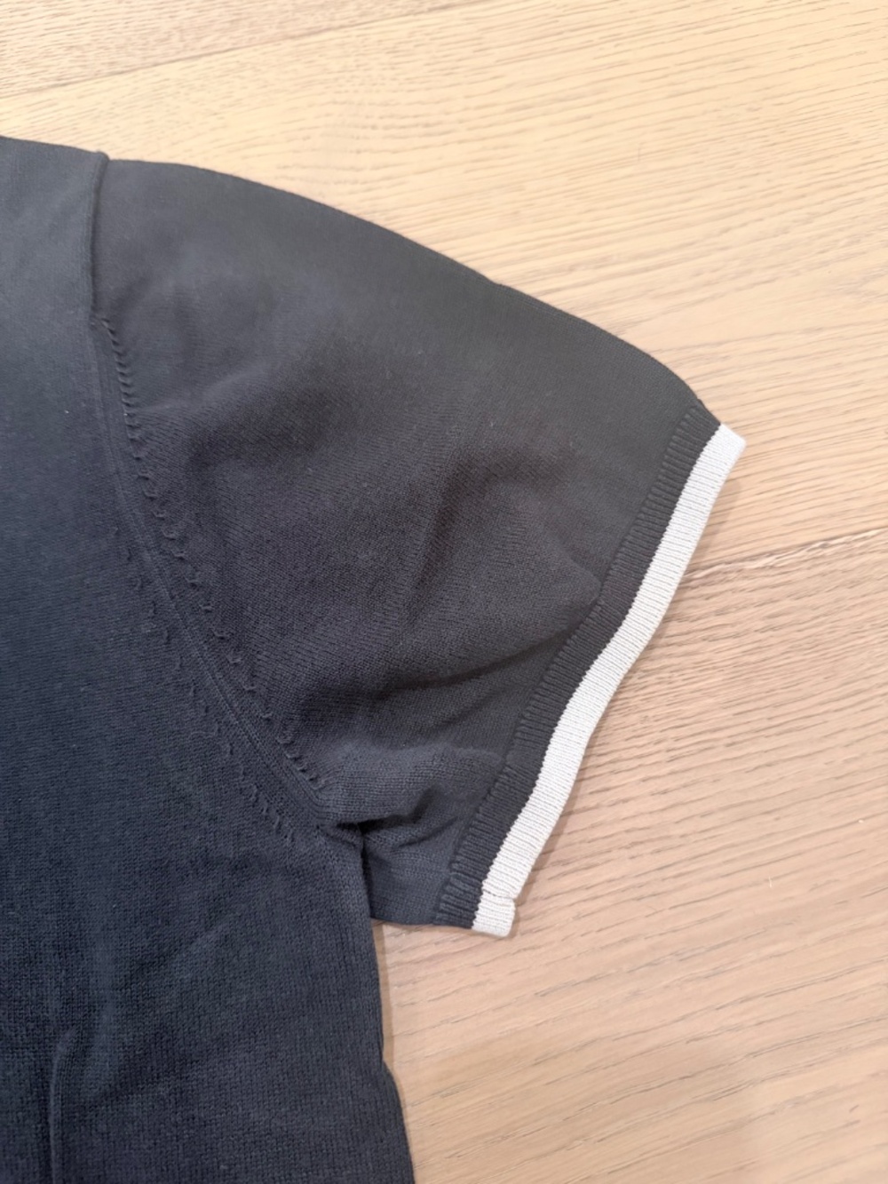 The Tie Bar Black Knit Polo Sweater Shirt White Trim Pocket Large - Picture 2 of 8